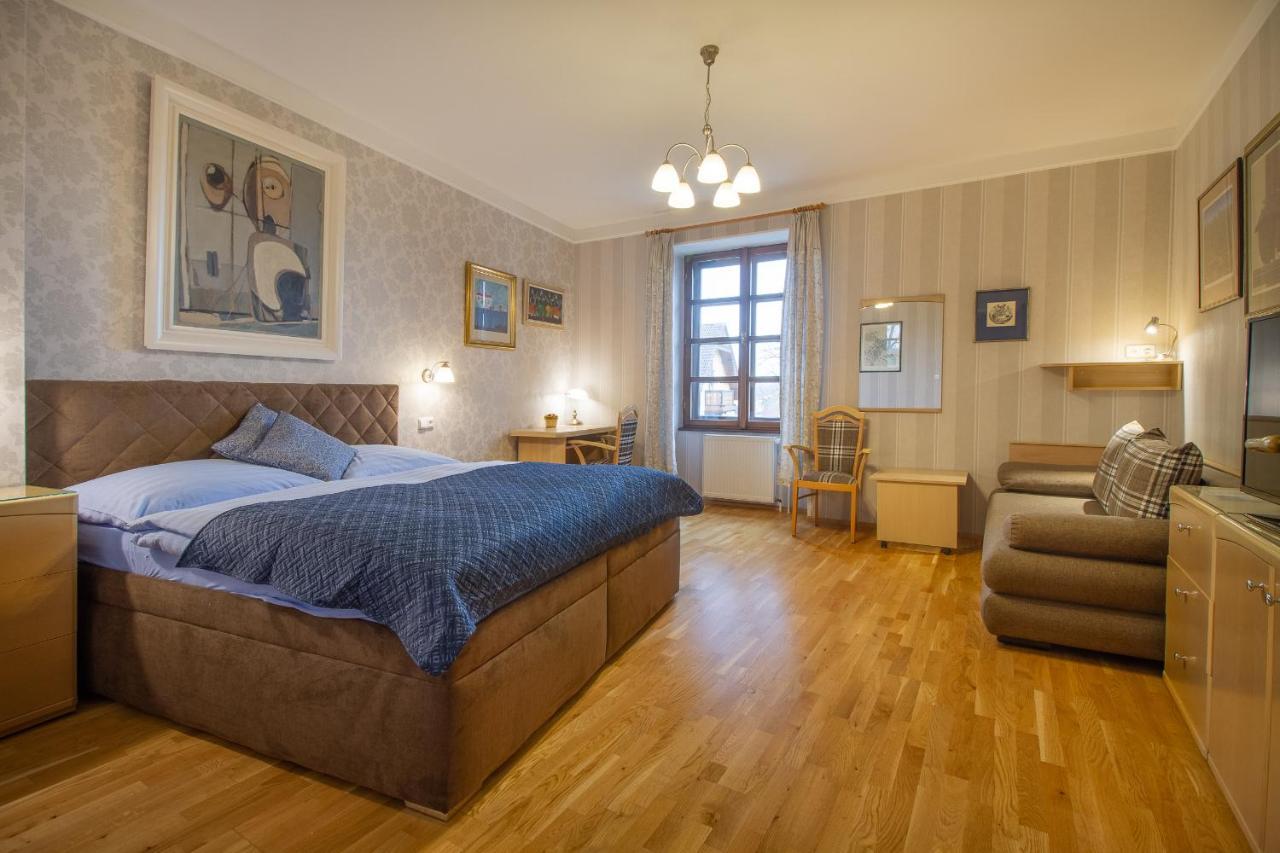 Penzion A Restaurace U Misku Třeboň Buitenkant foto