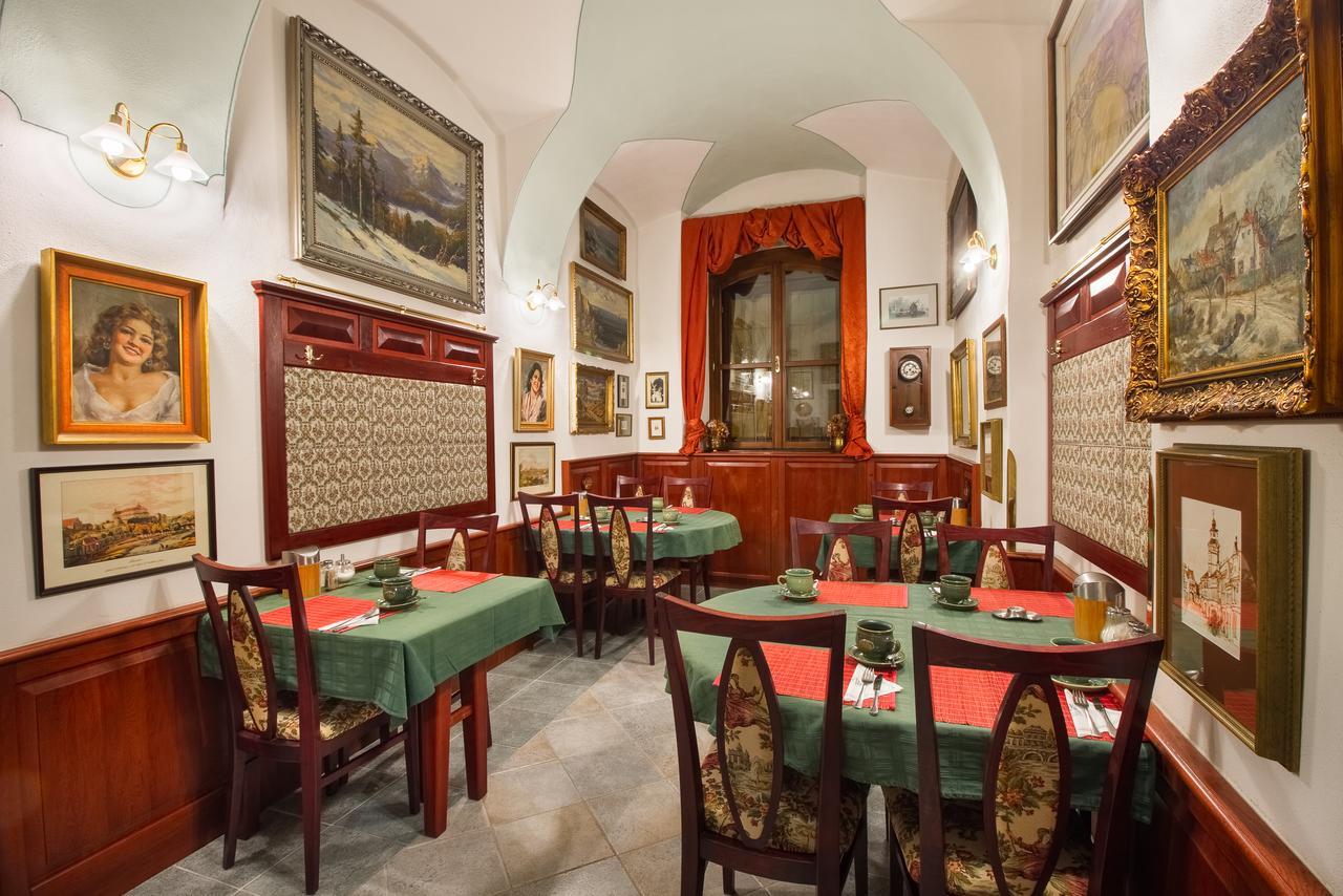 Penzion A Restaurace U Misku Třeboň Buitenkant foto